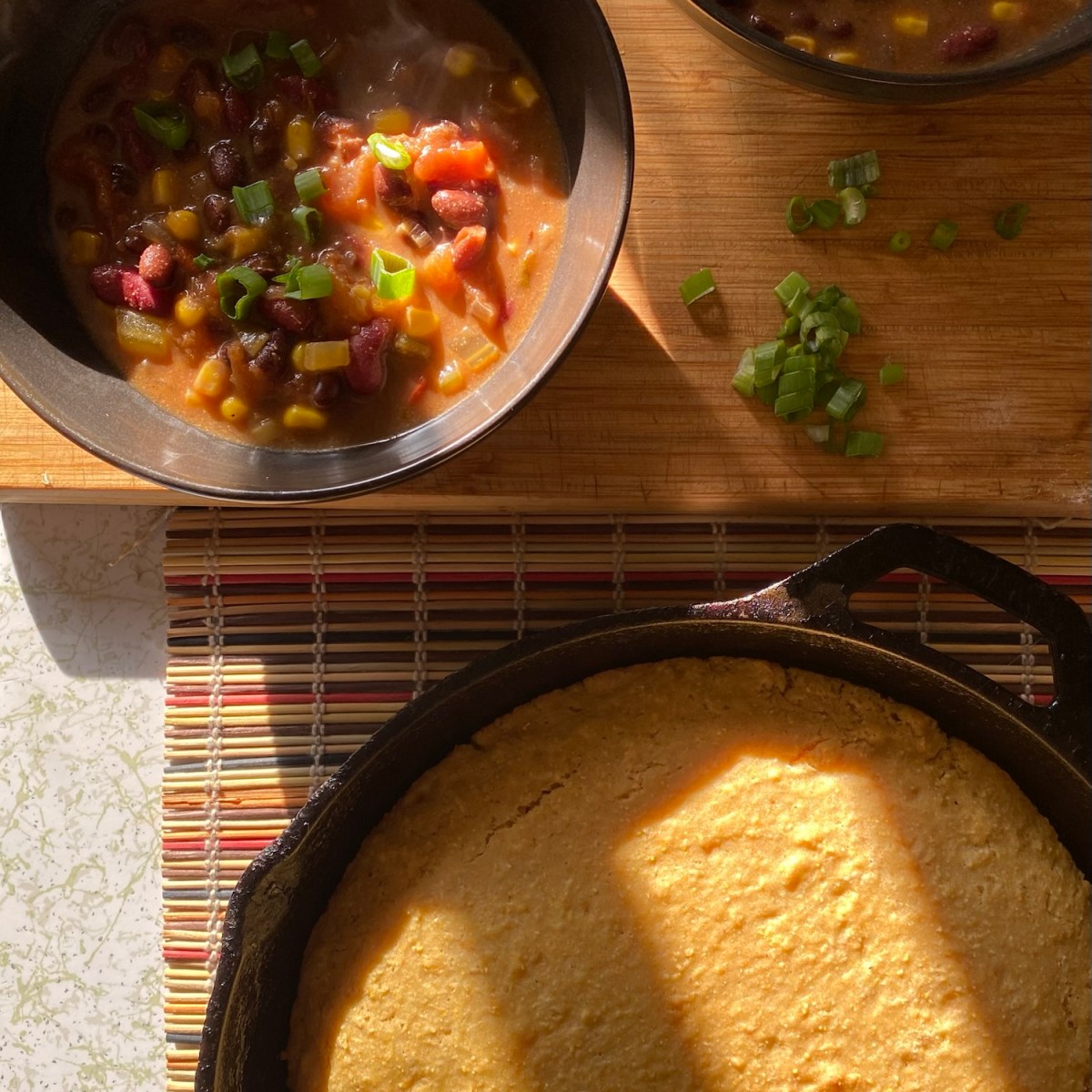 Basic Vegan Chili (from&nbsp;cans!)